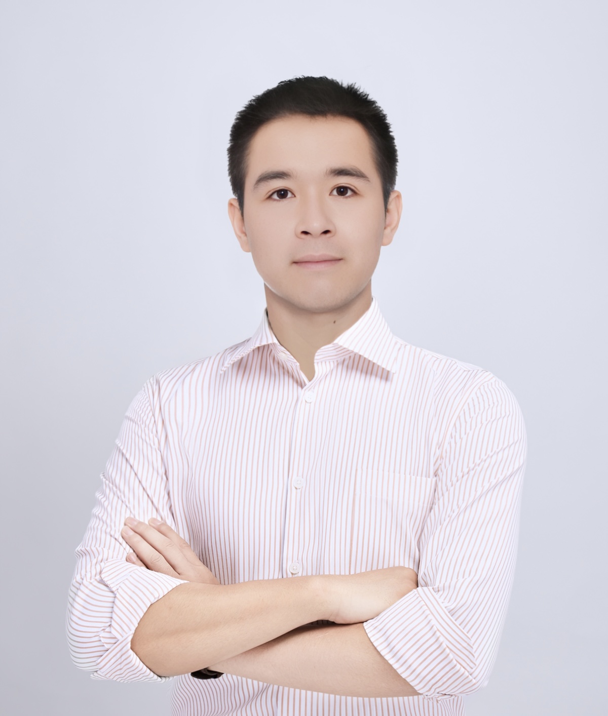 Portrait of Huadong Mo